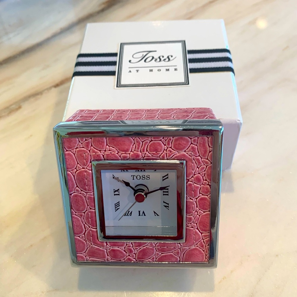 NWT Toss Clock